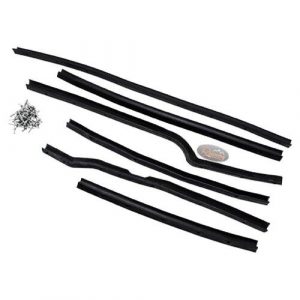 Land Rover Series 2/2A/3  RH Front Door Seal Kit (6 pieces & Rivets) DA1494